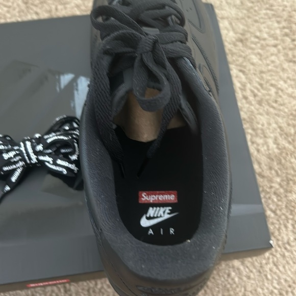 Nike supreme Air Force 1s - Picture 5 of 6